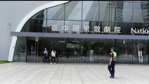 中市防空演習　警力進駐歌劇院、捷運站引導避難

