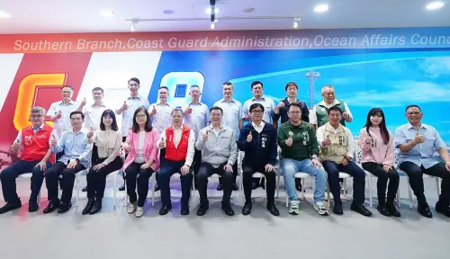 持續強化海巡建設！行政院院長卓榮泰到興達港海巡基地視察
