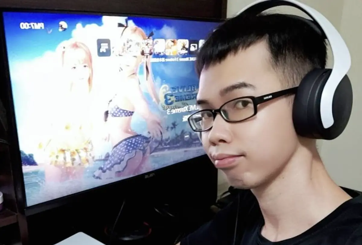 ▲網紅「FBI帥哥」鄧佳華因無故偷拍他人性影像被判刑6個月，拒繳18萬元罰金，於本月10日赴桃園地檢署報到入獄服刑。他過去因模仿白曉燕命案引發爭議，成為網路焦點，本篇將整理出鄧佳華的9件知名爭議。（圖／翻攝自鄧佳華IG）