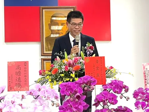 ▲新任南部發電廠廠長蔡銘洲致詞。(圖／台電公司南部發電廠提供)