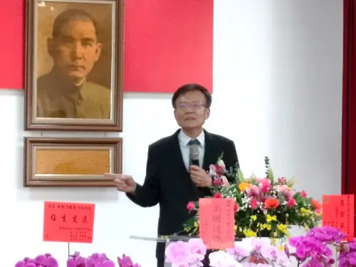 ▲卸任南部發電廠廠長李志光致詞。(圖／台電公司南部發電廠提供)