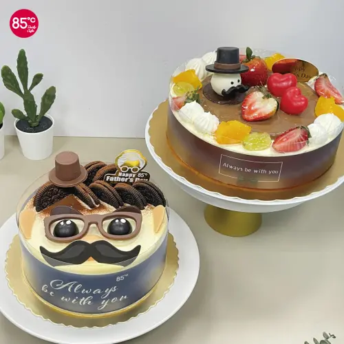 ▲85度C父親節主題蛋糕，左起：6吋「帥氣歐多桑」85折550元、8吋「甜蜜紳士」85折750元。（圖／翻攝自85度C FB）