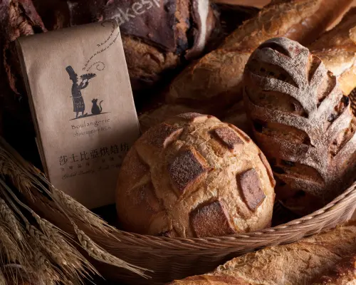 ▲煙波國際觀光集團自助早午餐更邀請世界麵包冠軍王鵬傑跨界助陣，10家飯店都吃得到蜂巢麵包。（圖／煙波國際觀光集團提供）