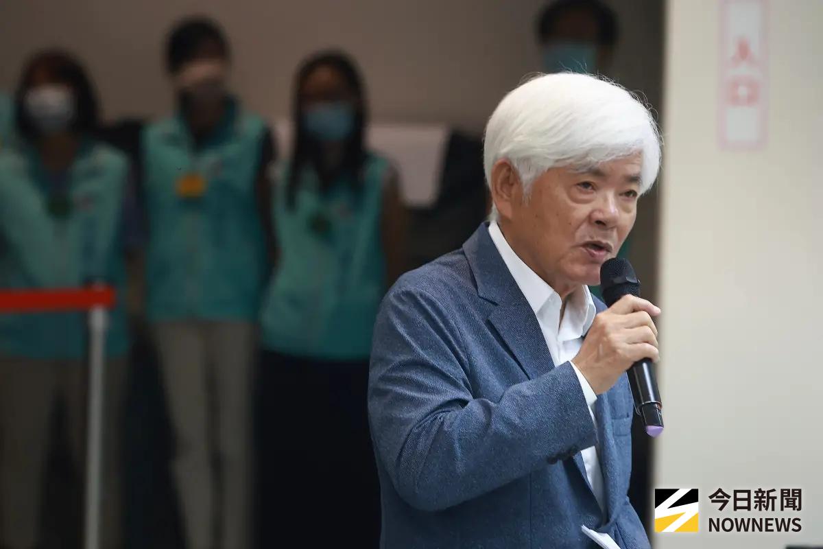 ▲中選會主委李進勇說，具民調外觀就違反規定。（圖／記者葉政勳攝，2025.07.16）