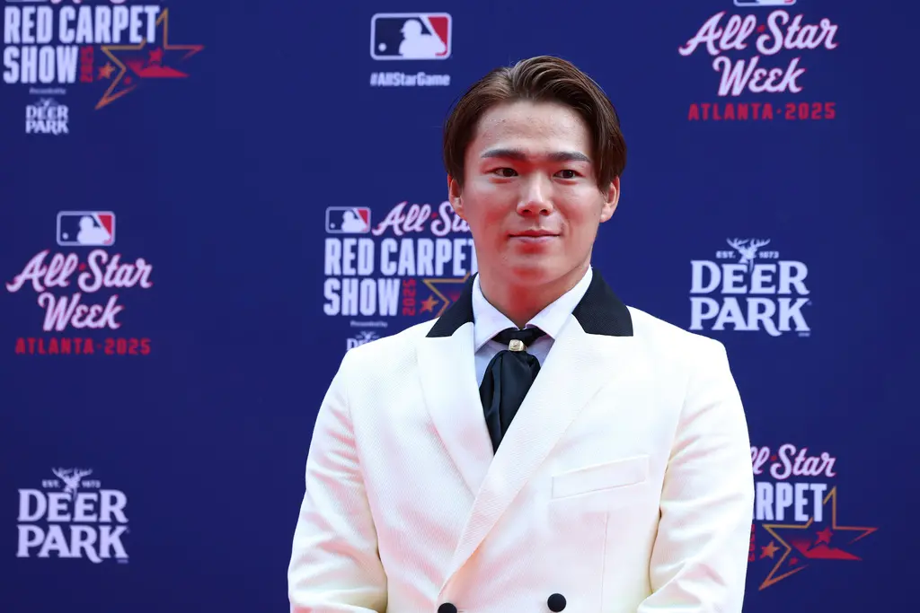 ▲道奇日籍王牌山本由伸洛杉磯豪宅險遭竊賊入侵，白人男破壞後門玻璃後逃逸，所幸無財物損失，警方正追緝中。（圖／美聯社／達志影像）