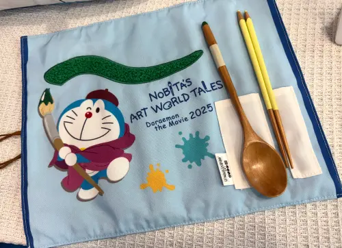 限量畫具造型餐具組,加價購399元。(圖/記者鍾怡婷攝) ▲限量畫具造型餐具組,加價購399元。(圖/記者鍾怡婷攝)