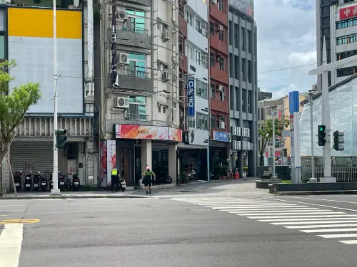 ▲ 高市2025城鎮韌性(防空)演習,今(16)日13時30分警報發放後,全市淨空,無人違反民防法。(圖/高市府提供) ▲ 高市2025城鎮韌性(防空)演習,今(16)日13時30分警報發放後,全市淨空,無人違反民防法。(圖/高市府提供)