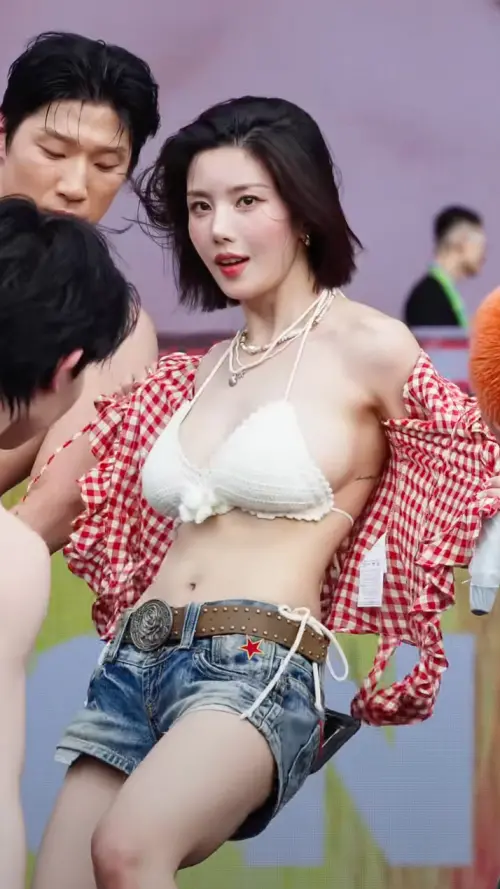 ▲「水彈女王」權恩妃將於8月17日登上臺北大巨蛋舞台，為富邦悍將《悍將中學主題日》賽後演唱會開唱。（圖／翻攝自DaftTaengk YouTube）