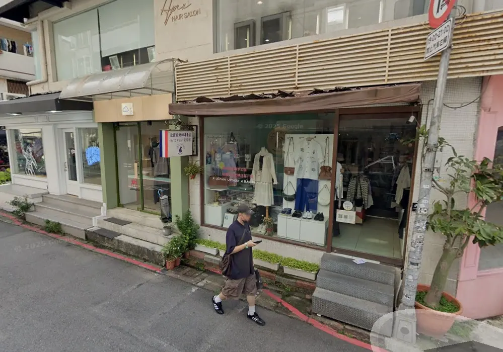 ▲台北市東區店王換人了，巷弄裡一間女裝店面5月以每坪單價約1.44萬元出租，創下大安區2019年以來租金單價最高紀錄。（圖／Google Maps）