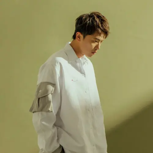 ▲小鬼離世再2個月就滿5年，至今仍有不少粉絲不時到他的臉書及IG留言緬懷他。（圖／翻攝自黃鴻升IG）