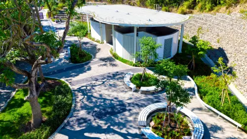 ▲南入口廣場規劃完善休憩空間。（圖／高市府觀光局提供） 