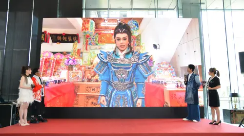 ▲第36屆傳藝金曲獎即將登場！許效舜（左後）再接主持棒　楊小黎（左前）坦承愛韓星。（圖／三立提供）