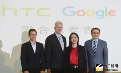 ▲2017年9月21日,雙方共同宣布簽署協議,Google以11億美元收購HTC代工生產Google Pixel手機團隊。(圖/記者陳明安攝,2017.9.21) ▲2017年9月21日,雙方共同宣布簽署協議,Google以11億美元收購HTC代工生產Google Pixel手機團隊。(圖/記者陳明安攝,2017.9.21)