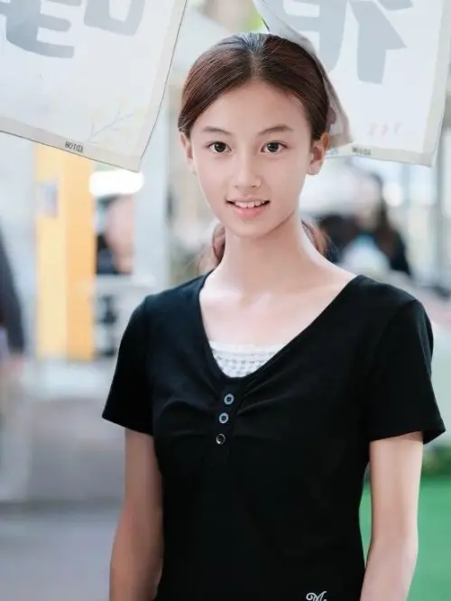 ▲不少網友表示七七神似張柏芝、Angelababy與黃聖依。（圖／翻攝自微博）