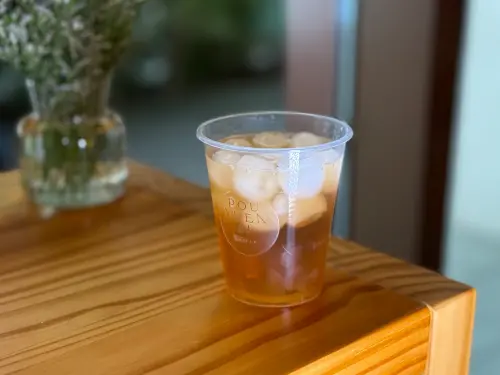 ▲人氣茶款「金達摩生普洱茶」，非常適合大熱天品飲。（圖／記者葉盛耀攝）