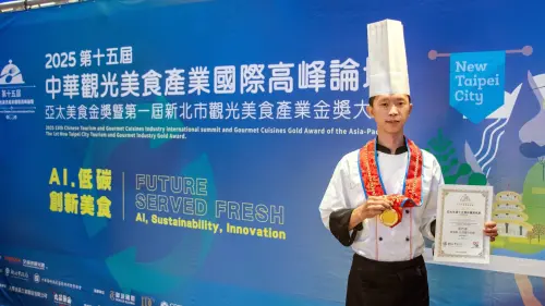 ▲Cozzi THE Roof餐廳由榮獲「亞太十大青年菁英名廚」的副主廚張哲源打造全新菜單。（圖／和逸飯店‧高雄中山館提供） 