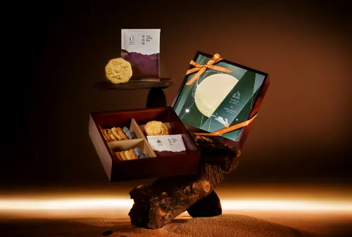 ▲官網獨賣「月珀銀兔-興波咖啡＆詩特莉聯名 松木原木禮盒」預購優惠價950元（原價1000元）。（圖／詩特莉提供）