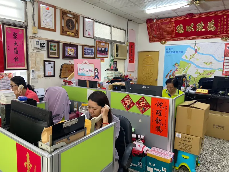 ▲民進黨市議員陳雅惠服務處啟動密集電話催票行動(圖／陳雅惠提供2025.7.18)