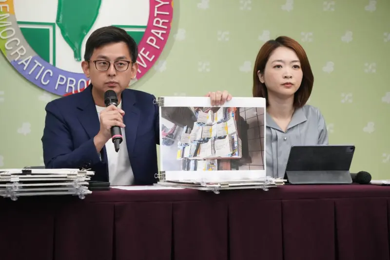 ▲民進黨今舉行「反罷出奧步民主倒退走 國民黨違法甩鍋基層扛」記者會。（圖／民進黨提供）