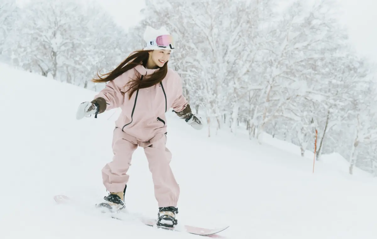 ▲Yuri陳洛心考取滑雪證教練，宣布7月28日發行雪地寫真，讓許多粉絲嗨喊「想被妳教」。（圖／真心人電影提供）