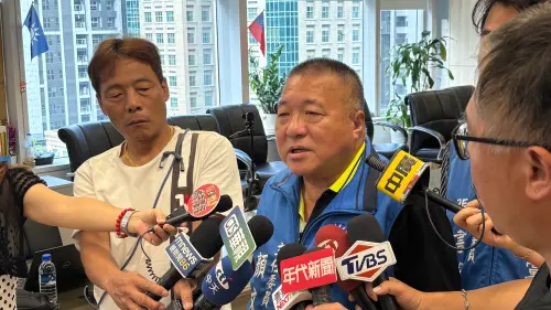 ▲顏文正強調每個政黨理念、作法不同，希望彼此尊重，不要踩著別人的肩膀往上爬。（圖／記者顏幸如攝，2025.07.17）