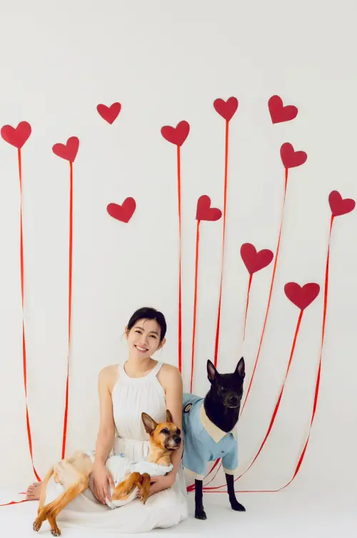 ▲米可白超熱愛毛小孩，經常為流浪動物議題發聲，竟遭酸是為了蹭流量。（圖／米可白臉書）