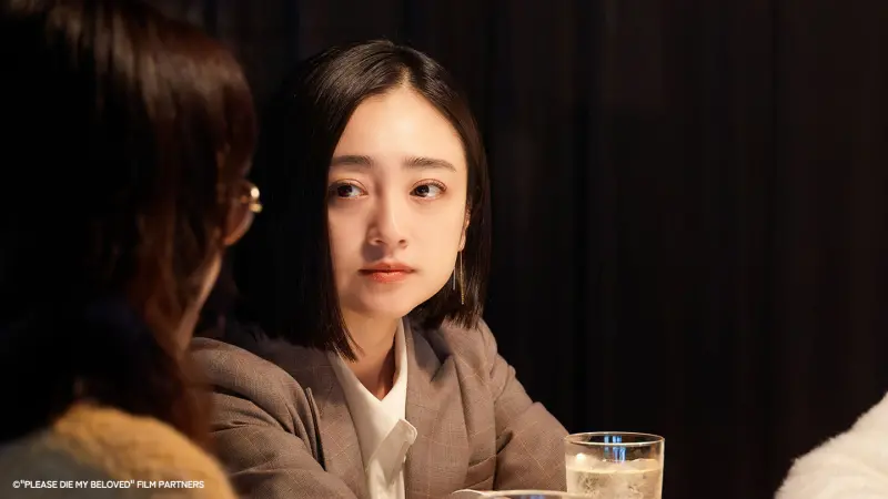 ▲《老公怎麼還不去死》安達祐實（如圖）在劇中經常找閨蜜互訴婚姻中的悲傷與痛苦。（圖／Hami Video）