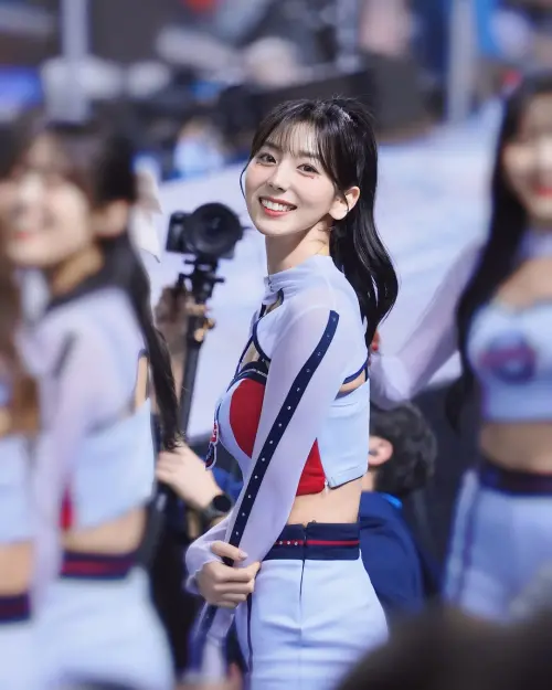 ▲睦那京高䠷的身材以及精緻的臉蛋，在台、韓2地有著大批粉絲。（圖／翻攝自睦那京IG）