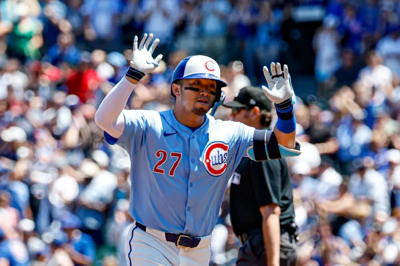 ▲小熊日籍強打鈴木誠也在下半季首局首打席轟出三分砲，率小熊4：1斷紅襪10連勝，以實際行動回應落選明星賽的爭議。（圖／路透／達志影像）