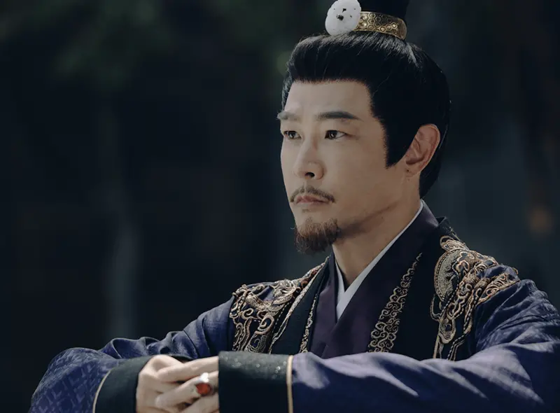 ▲黃維德在《書卷一夢》中飾演大反派，最後吟詩飲毒自盡，被觀眾盛讚「演技封神」。（圖／iQIYI愛奇藝國際版）