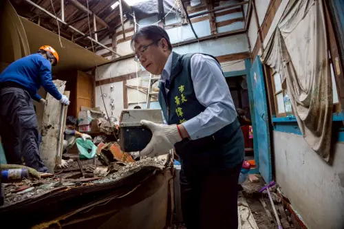 黃偉哲 ▲台南市長黃偉哲持續關心清除廢棄物進度。(圖/資料照)