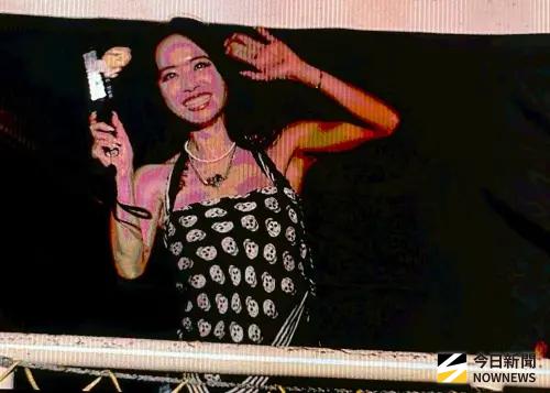 直擊／蔡依林現身LE SSERAFIM林口演唱會　世紀合體萬人掉下巴！
