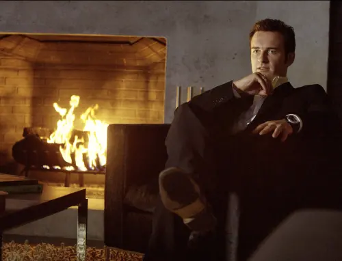 ▲經典版《驚奇4超人》中飾演大反派「末日博士」的朱利安麥可馬洪，本月初驚傳癌症病逝，享年56歲。（圖／摘自IMDb）