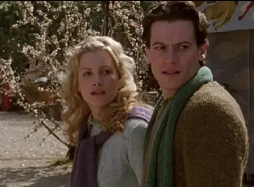 ▲尤恩葛魯飛（右）和艾莉絲伊凡（左）因合演《102真狗》結緣，13年的婚姻最後弄得超難看收場，艾莉絲三不五時就以心碎怨婦姿態出現，外人看了替她難過也覺得很沒必要，尤恩則是又尷尬又很懶得理會。（圖／摘自IMDb）