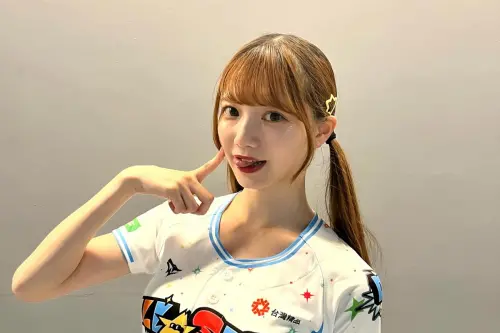 影／菊池桃子中職明星賽接力賽摔倒！發文感到自責　粉絲留言心疼
