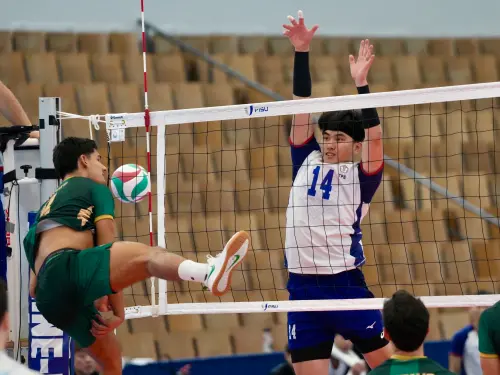 賽後,主力張育陞接受轉播單位訪問時表示:「這場比賽賽前給自己很大壓力,可能也因此一開始狀態調整不好,而且對手這場攔網一直在針對我。」他坦言,比賽初期一度信心受挫。(圖/大專體總提供) ▲賽後,主力張育陞接受轉播單位訪問時表示:「這場比賽賽前給自己很大壓力,可能也因此一開始狀態調整不好,而且對手這場攔網一直在針對我。」他坦言,比賽初期一度信心受挫。(圖/大專體總提供)