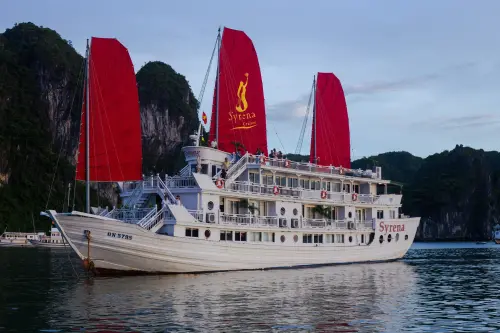 (圖/Syrena Cruises Halong臉書) ▲(圖/Syrena Cruises Halong臉書)