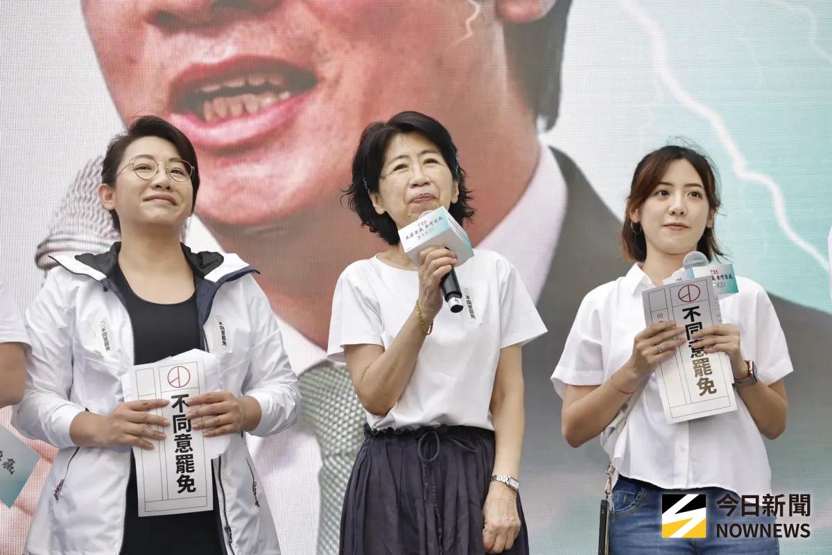 ▲陳佩琪出席民眾黨「民主起義」集會，她強調會請律師幫柯文哲爭取726投票權。（圖／NOWNEWS攝影中心，2025.07.20）