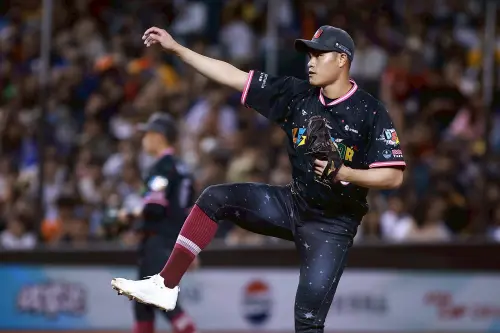 中職／宋晟睿9局登板投球！猛飆火球亮紅燈　極速151公里全場驚呼
