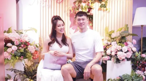 ▲劉雨柔（左）與胡凱翔（右）結婚約8個月左右，胡凱翔傳出已經想離婚。（圖／劉雨柔IG@lyvonne0526）