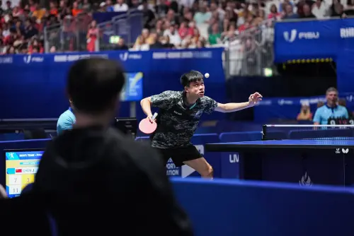 ▲世界排名第50的馮翊新在本屆賽事一路表現穩定，從小組賽至四強保持全勝。決賽中，他不僅在第1點先為台灣奪下領先優勢，決勝第5點再度挺身而出，克服局數1：2落後的困境，最終以3：2完成驚天逆轉。（圖／大專體總提供）