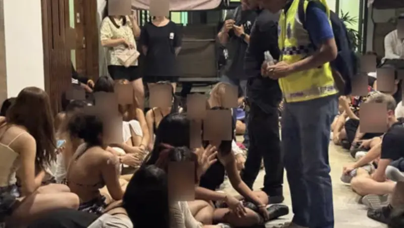 ▲馬來西亞有38名大學生租別墅辦毒趴被逮捕。（圖／翻攝自X）