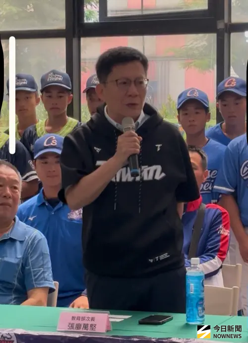 中山國中棒球隊赴美賽缺經費 張廖萬堅募集百萬資助 ▲中山國中棒球隊赴美賽缺經費,張廖萬堅連繫台酒公司與愛爾麗醫療集團募集百萬資助。(圖/記者金武鳳攝,2025.7.21))