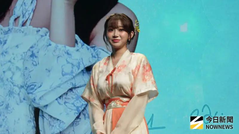 ▲李珠珢（如圖）昨（21）日被爆出與韓職培證英雄球員朴秀宗熱戀中，傳奇啦啦隊員朴騏良在今日即將播出的節目中暢談「啦啦隊戀愛潛規則」，直言：「與球員交往是業界默認禁忌！」（圖／讀者提供）