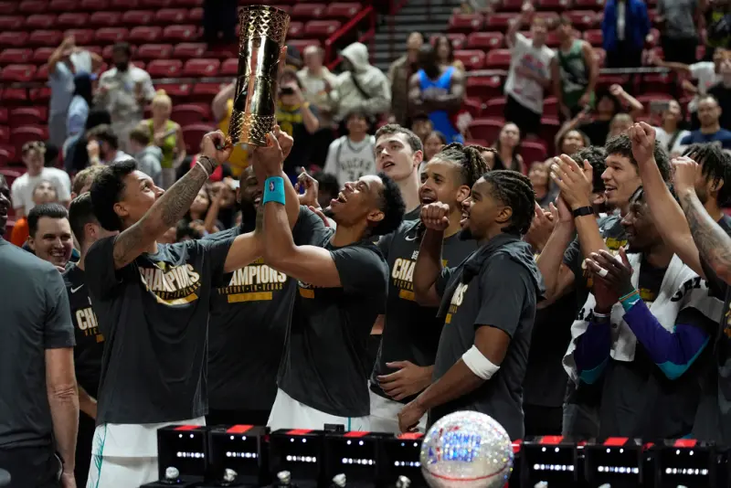 ▲夏季聯賽總冠軍戰於Thomas & Mack Arena上演，由夏洛特黃蜂以83：78擊退沙加緬度國王，贏得隊史首座NBA夏季聯賽冠軍。（圖／美聯社／達志影像）