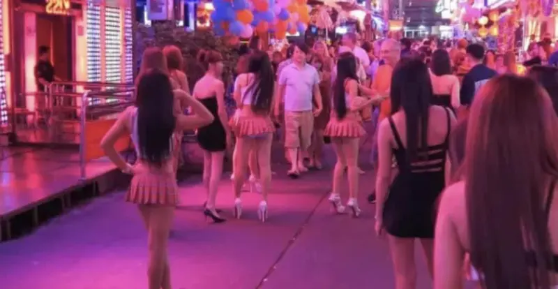 ▲泰國普吉島的性產業長期存在兒少性剝削的問題。（圖／翻攝自The Thaiger）