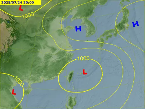 週四至週六,有「熱帶低壓」系統靠近台灣,且強度不排除成為颱風。(圖/中央氣象署) ▲週四至週六,有「熱帶低壓」系統靠近台灣,且強度不排除成為颱風。(圖/中央氣象署)
