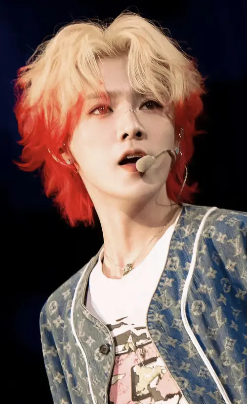 ▲鹿晗與關曉彤的戀情始終撲朔迷離。(圖/翻攝自微博) ▲鹿晗與關曉彤的戀情始終撲朔迷離。(圖/翻攝自微博)