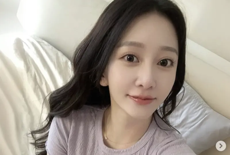 ▲篠崎泫（如圖）幫男友Toyz代管資產，近來在內湖買下5000萬元房子，據悉Toyz入獄前還幫忙張羅房子的相關事宜。（圖／翻攝自篠崎泫IG）