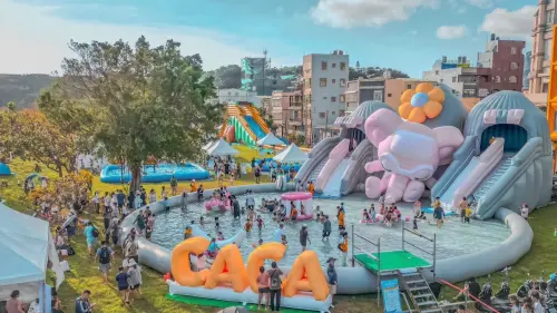 ▲暑假期間市府推出多場清涼免費消暑水樂園活動。（圖／高市府觀光局提供）